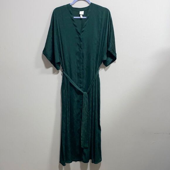 H&M Green Kaftan Midi Maxi Dress Palm Leaf Print Belted V-Neck‎ US 6 - Picture 2 of 16